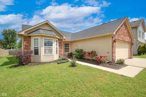 2390 Lakecrest Drive Columbus IN 47201