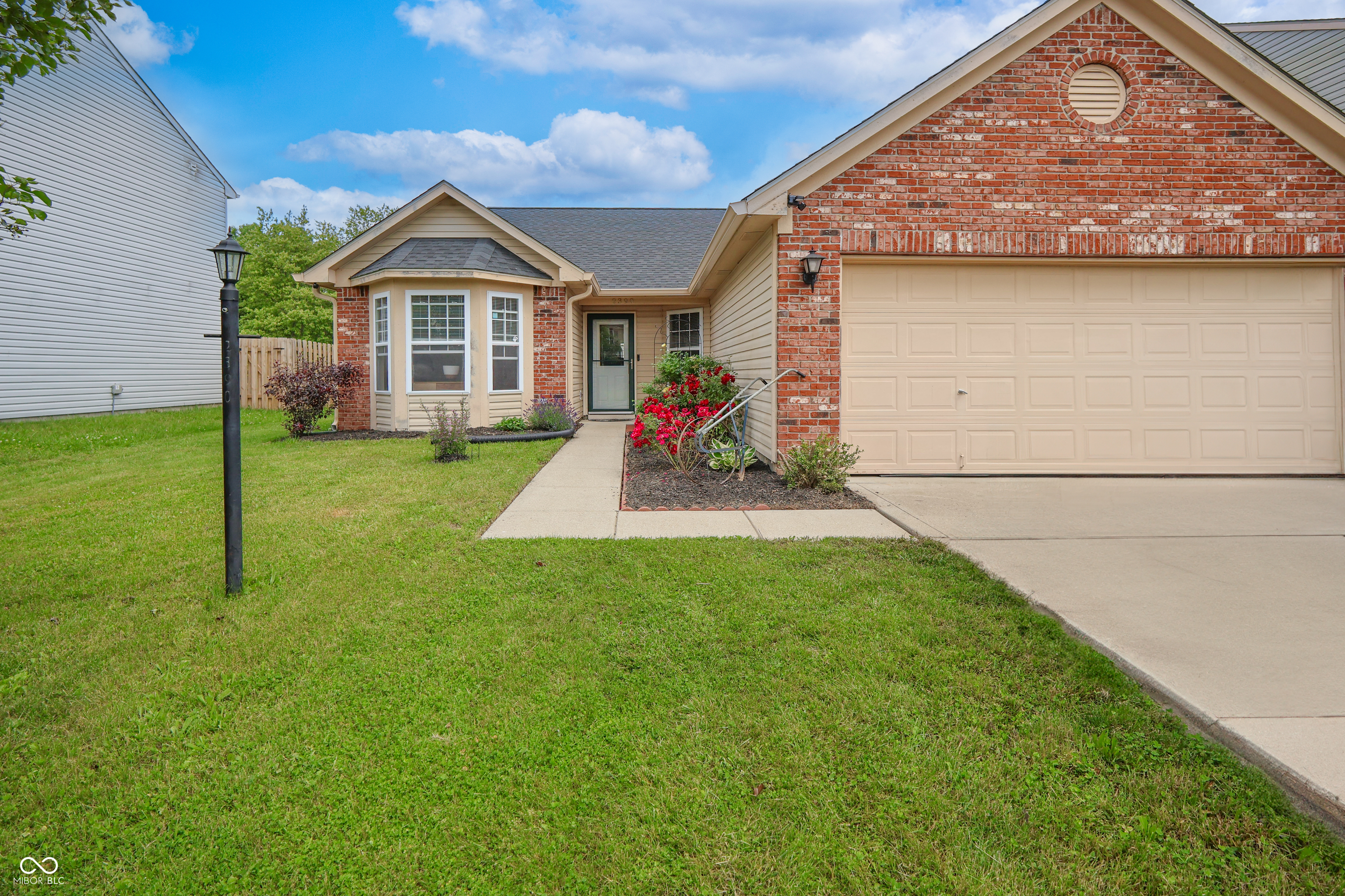 2390 Lakecrest Drive