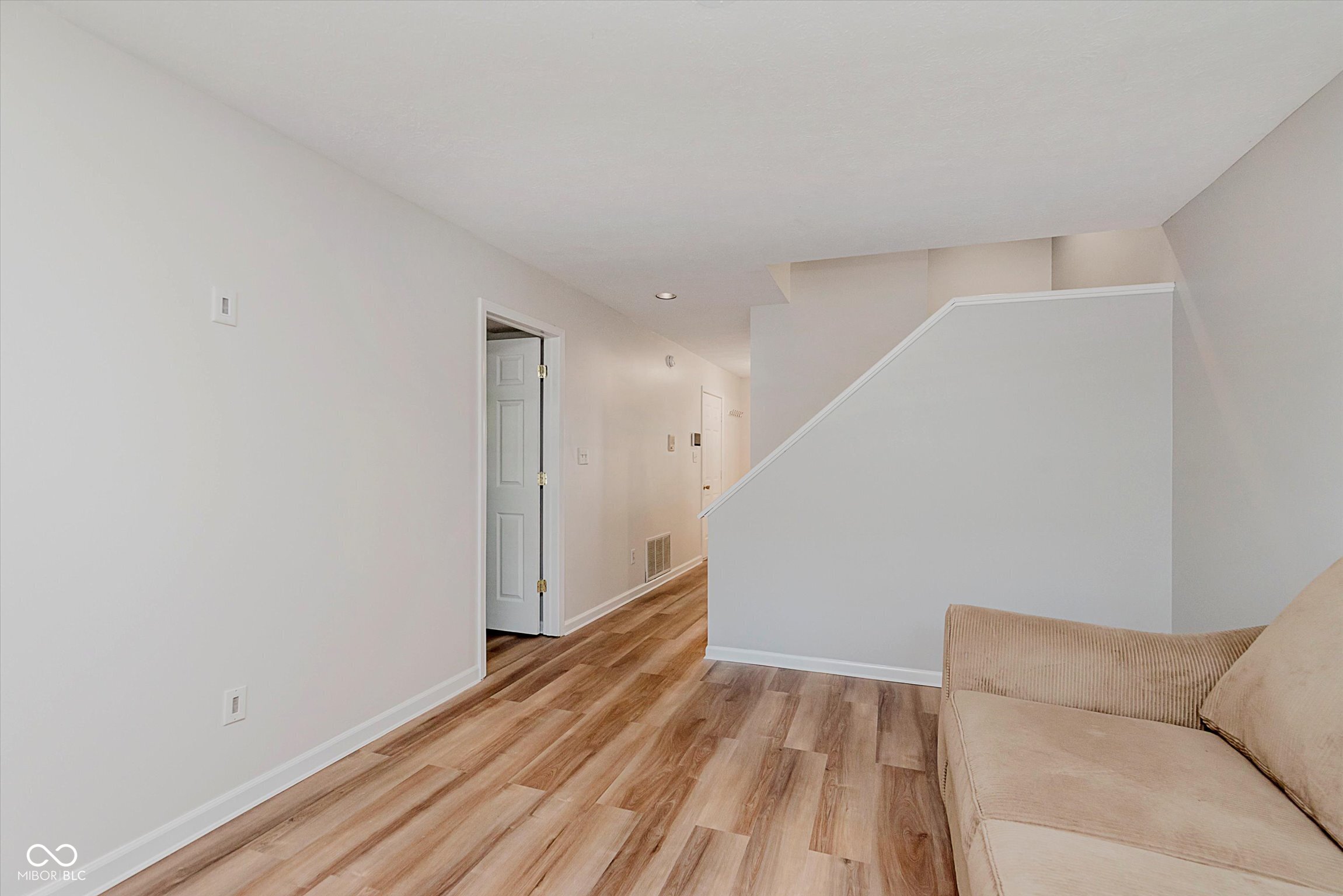 6923 Elise Court