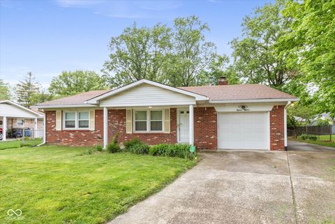 Photo of 1818 Lawrence Avenue, Indianapolis, IN 46227 (MLS # 22099568)