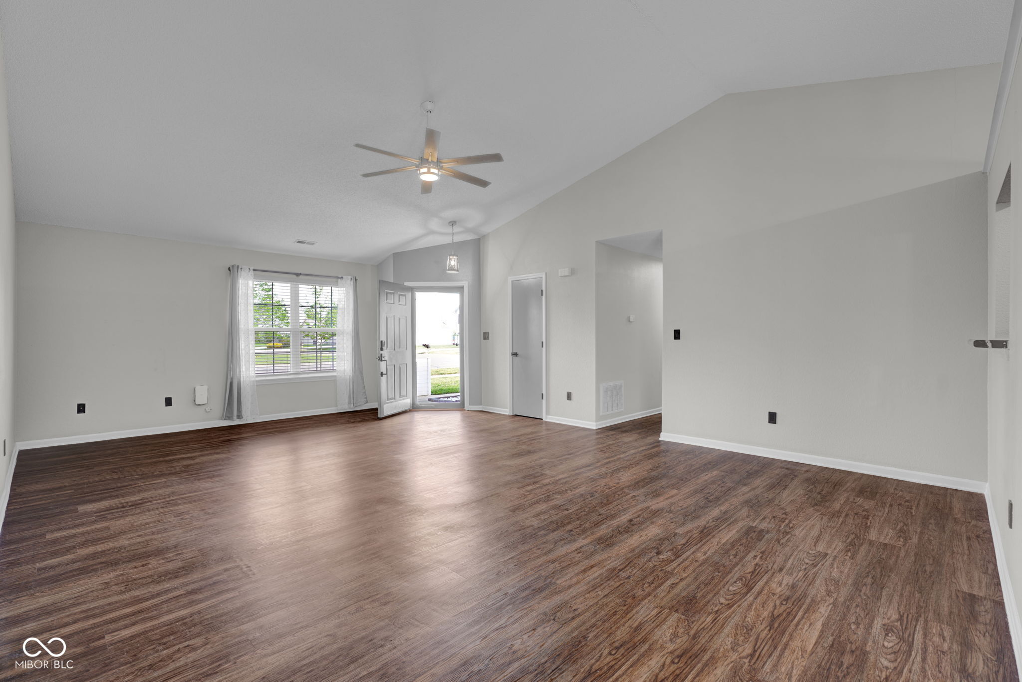 2330 Lakecrest Drive