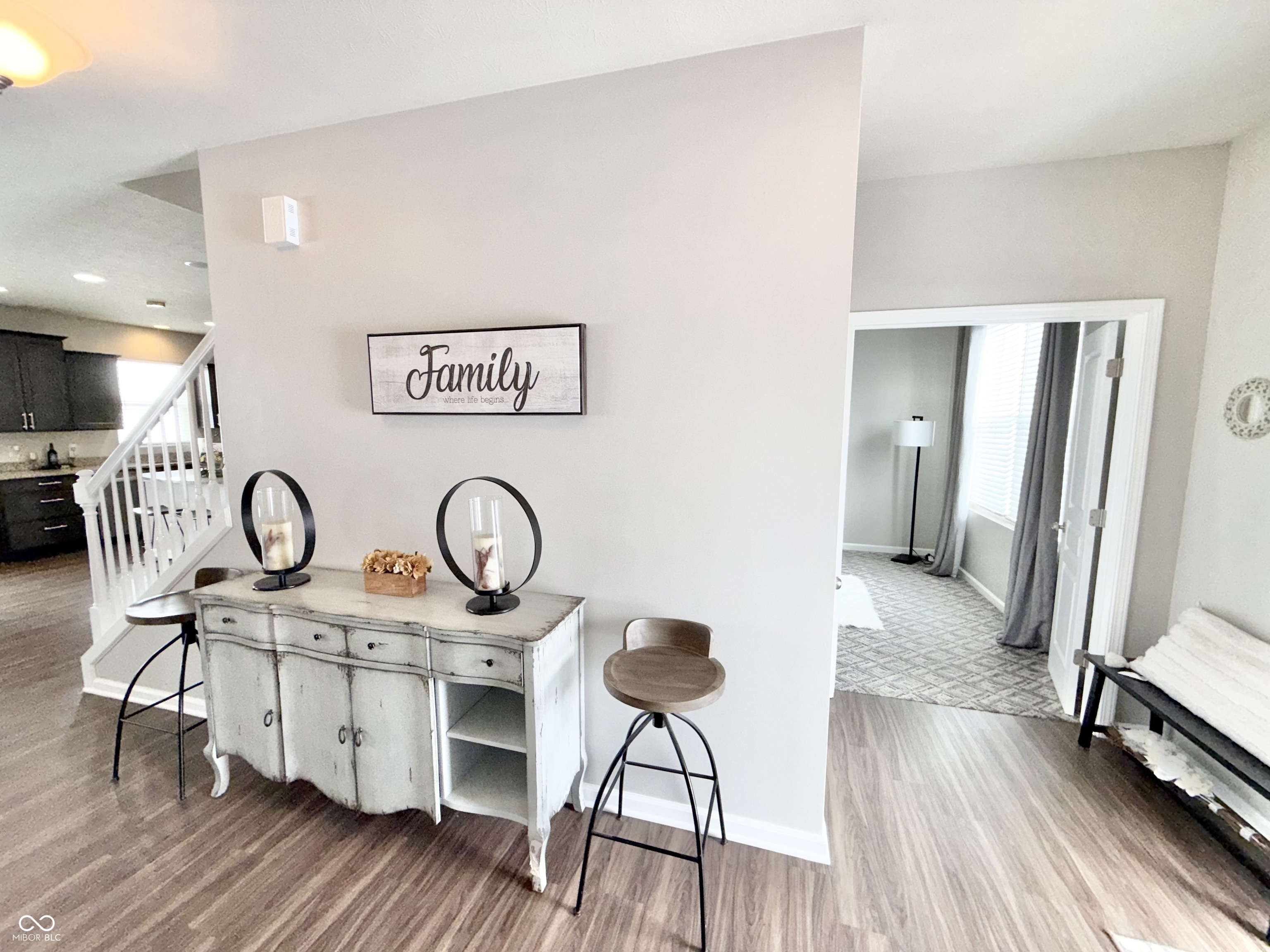 6588 Flat Ridge Lane