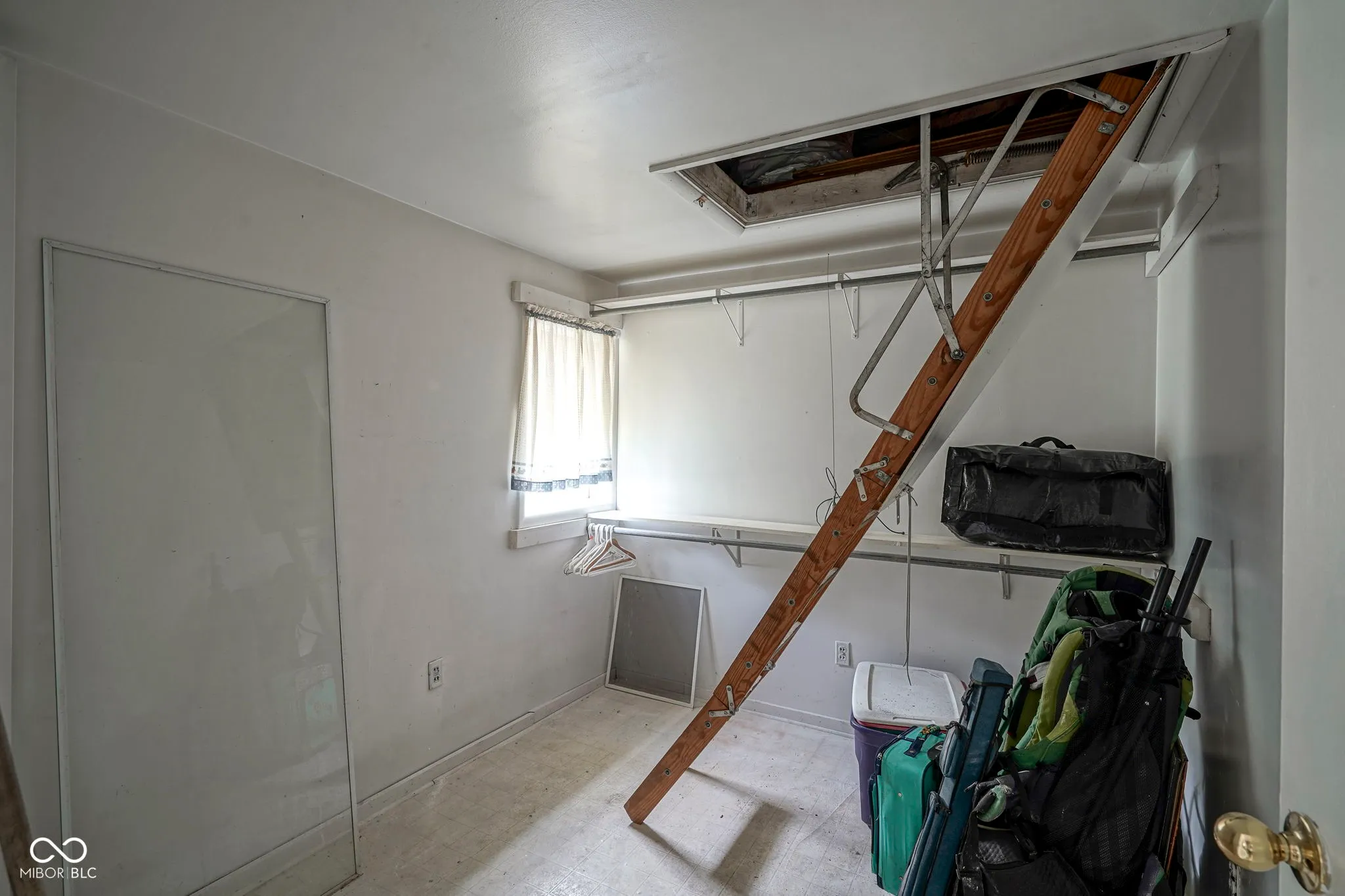 Sheridan, Indiana 46069, United States, 5 Bedrooms Bedrooms, ,1 BathroomBathrooms,Residential,Active,144751