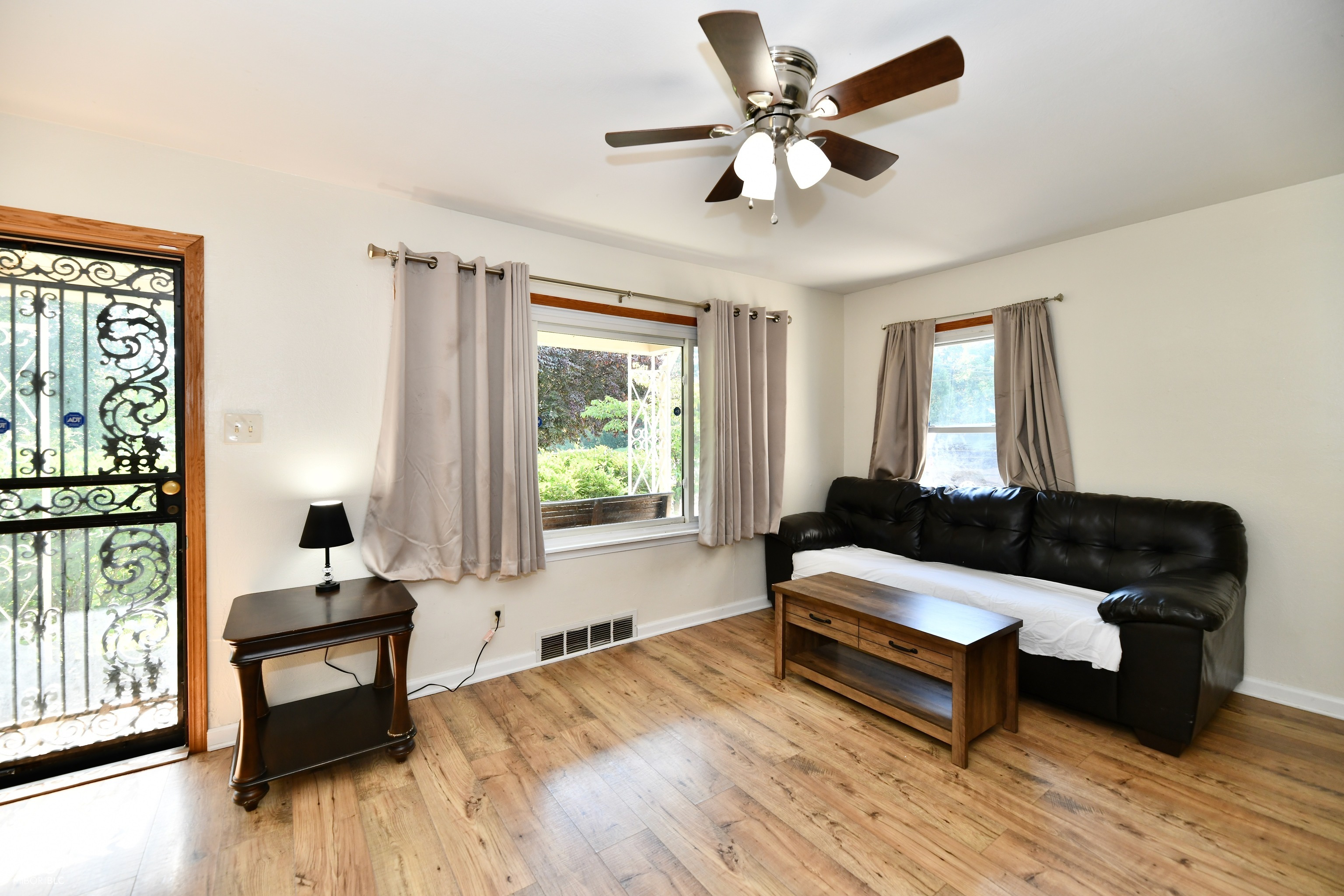 4020 S Lynhurst Drive