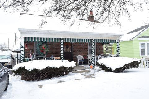 Photo of 4022 N Tacoma Avenue, Indianapolis, IN 46205 (MLS # 22082163)