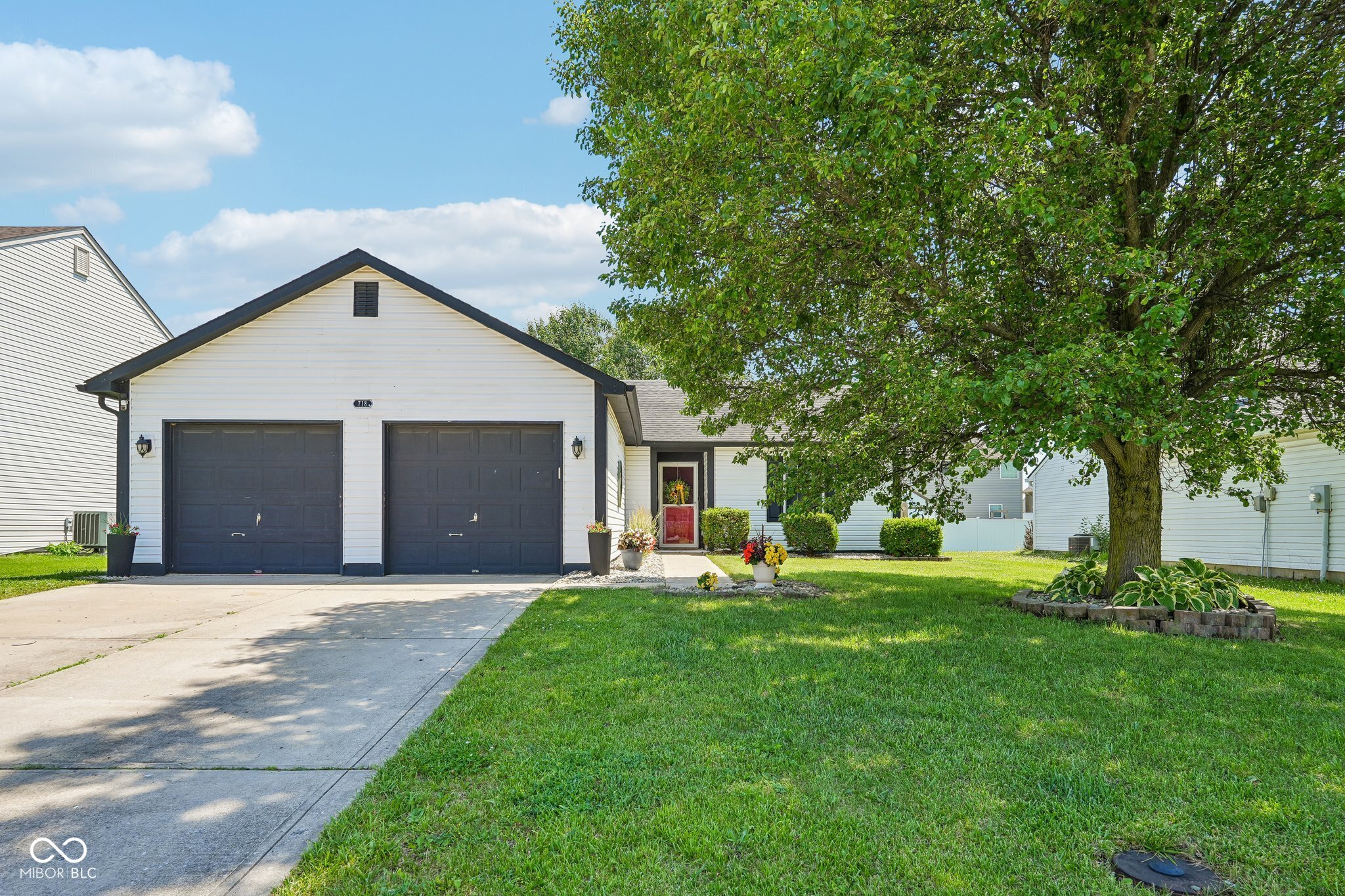 718 Breakers Lane