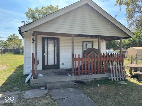 Photo of Indianapolis, IN 46227 (MLS # 22065736)