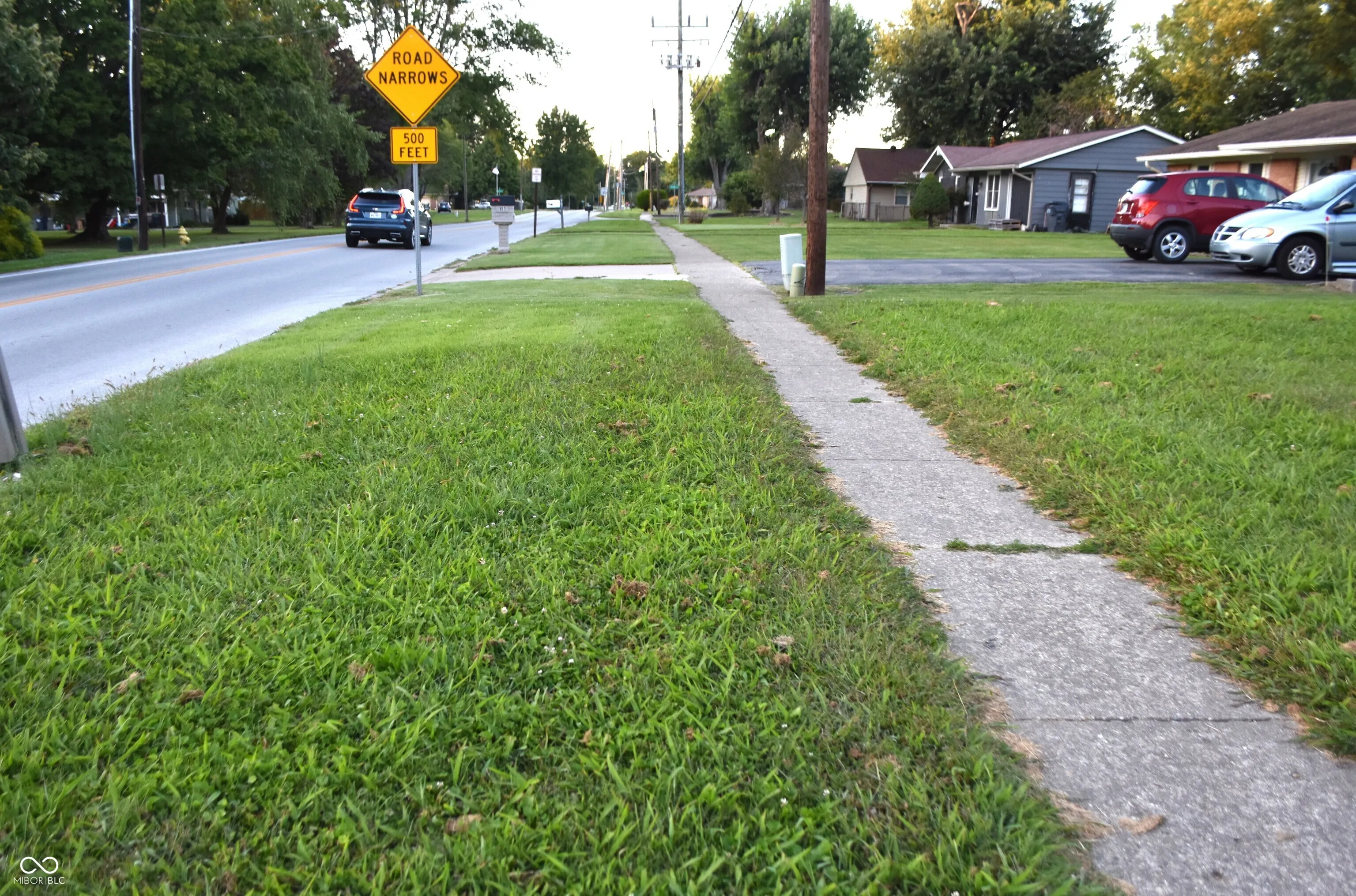 Greenwood, Indiana 46142, United States, 3 Bedrooms Bedrooms, ,2 BathroomsBathrooms,Residential,Pending,203253