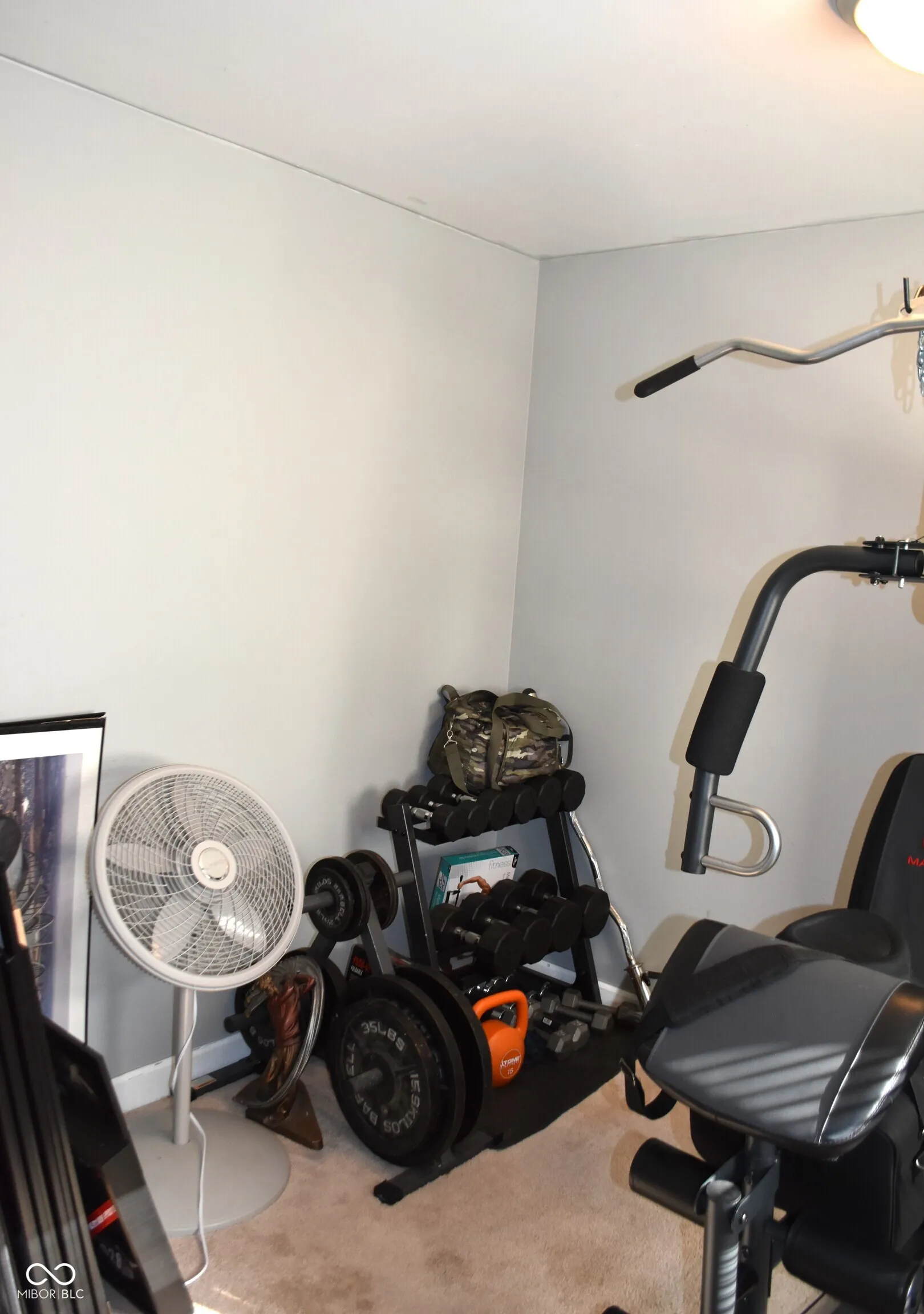 Greenwood, Indiana 46142, United States, 3 Bedrooms Bedrooms, ,2 BathroomsBathrooms,Residential,Pending,203253