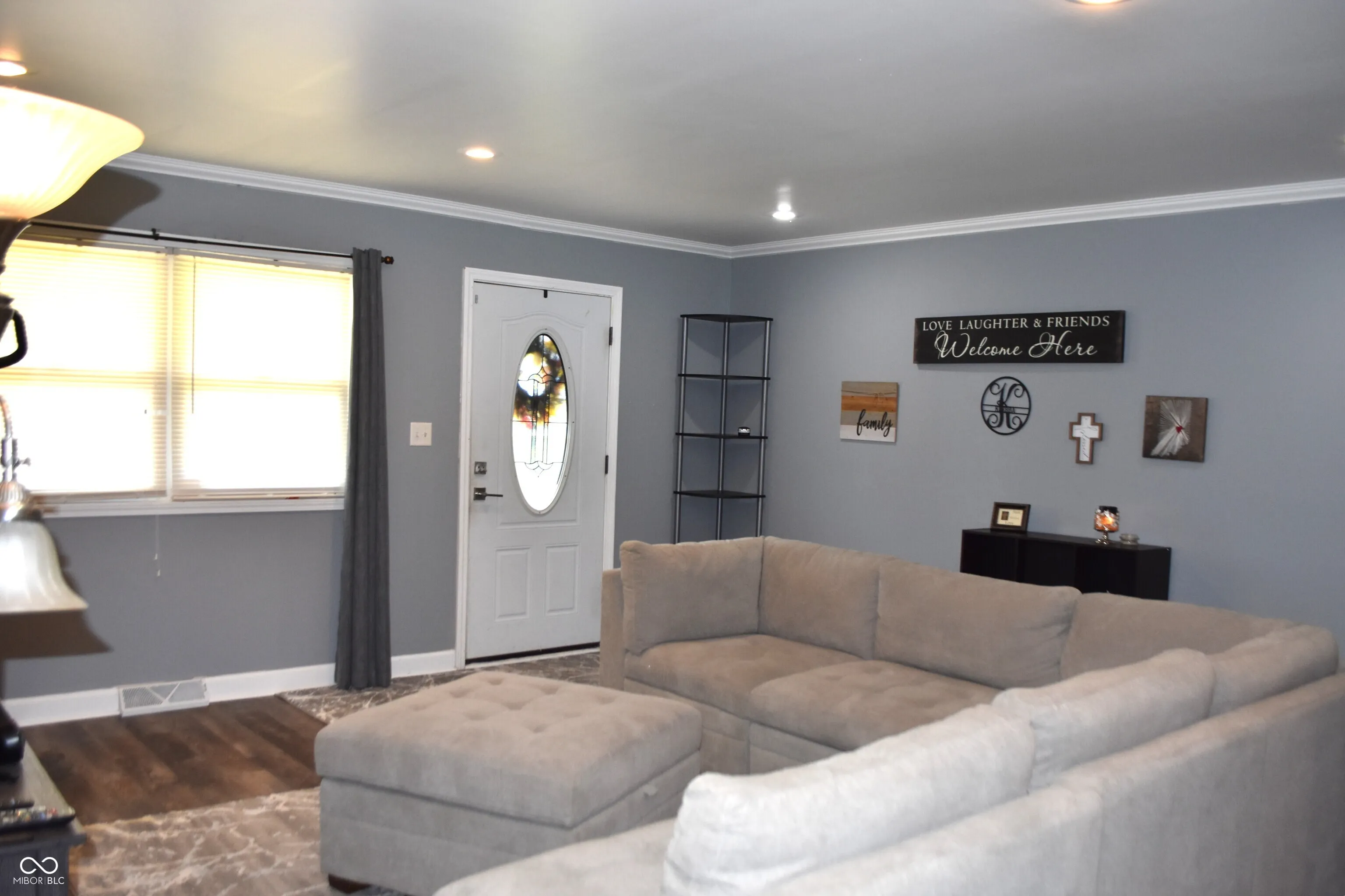 Greenwood, Indiana 46142, United States, 3 Bedrooms Bedrooms, ,2 BathroomsBathrooms,Residential,Pending,203253