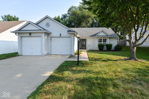 Photo of 3862 Chelsea Terrace, Greenwood, IN 46143 (MLS # 22116892)