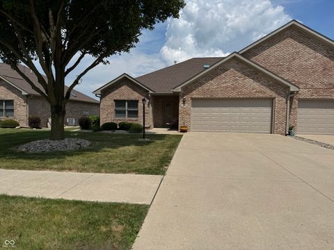 Photo of 121 Cardinal Lane, Alexandria, IN 46001 (MLS # 22113396)