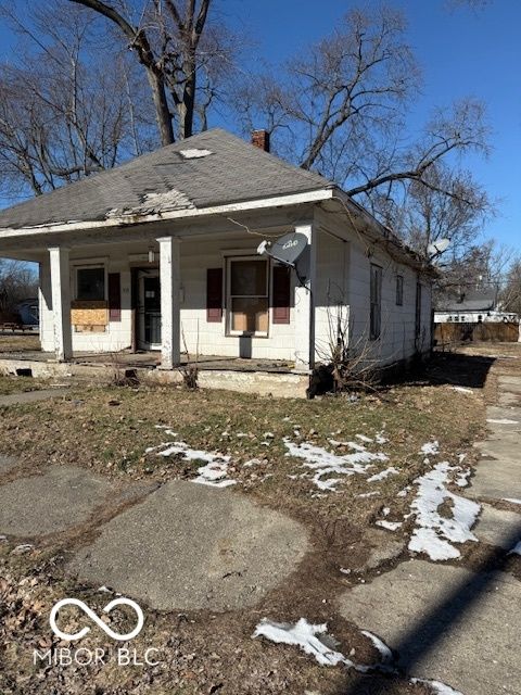 Photo of 910 E Jefferson Street, Kokomo, IN 46901 (MLS # 22095024)