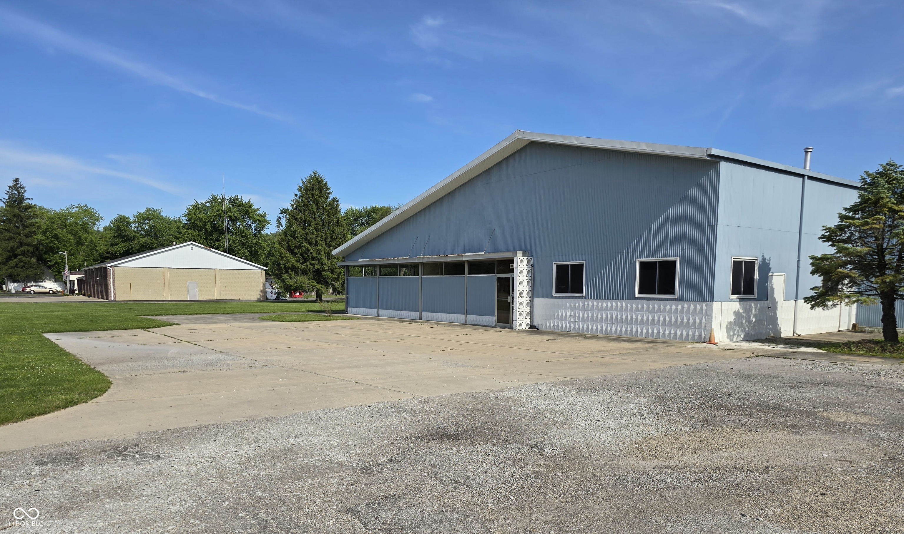 3341 W US Highway 40