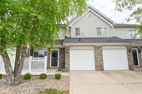 Photo of 11437 Enclave Boulevard, Fishers, IN 46038 (MLS # 22102246)