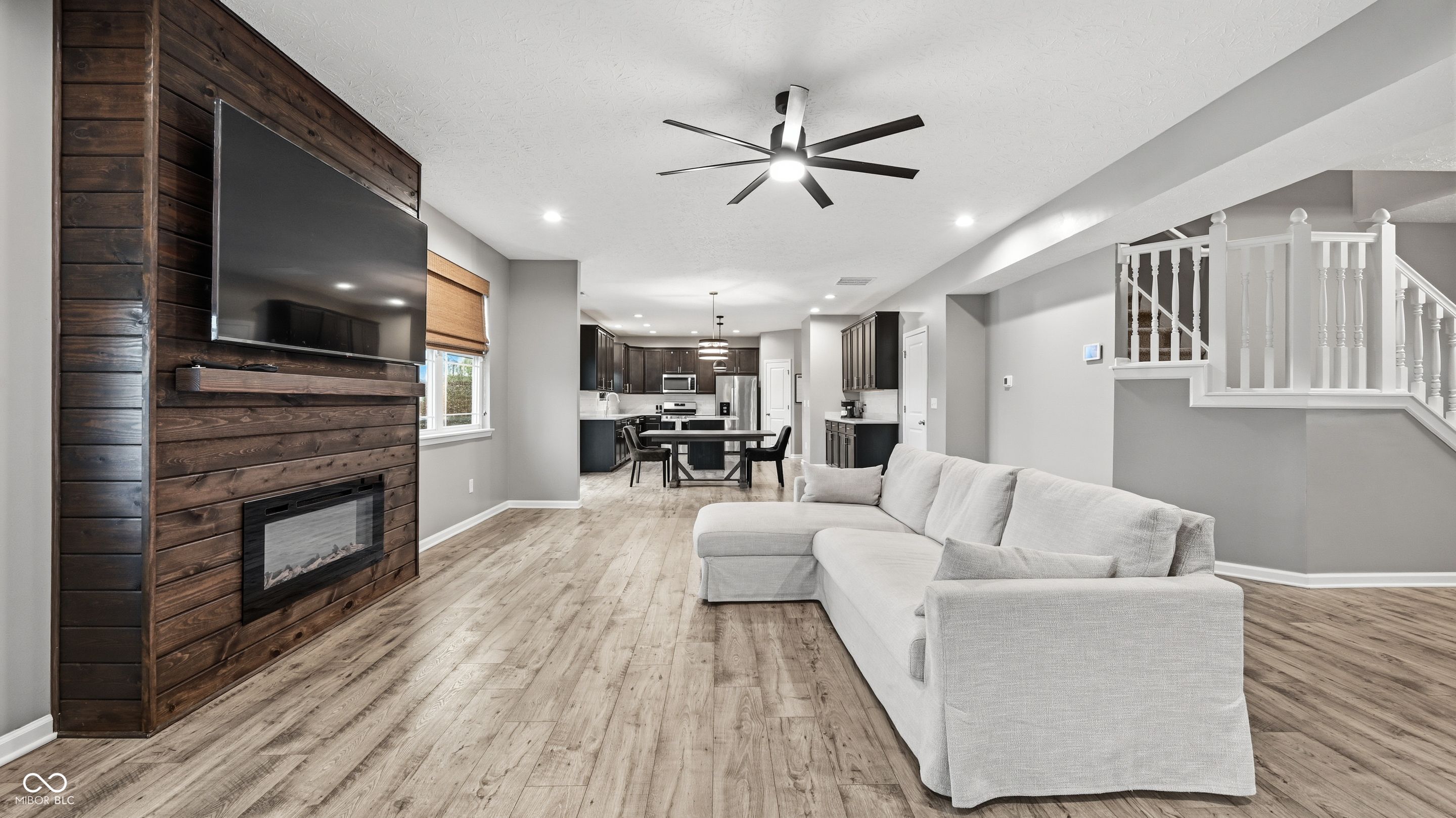 147 Carrick Glen Boulevard