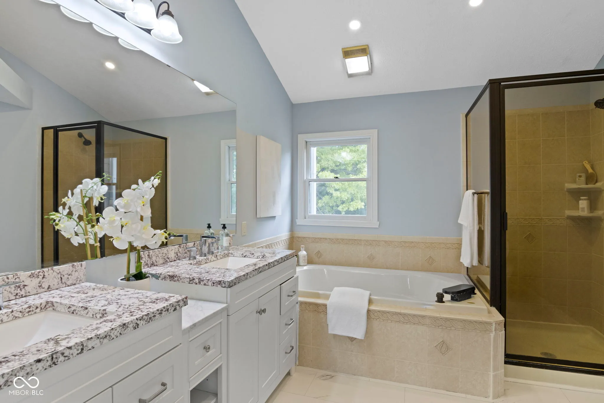 Fishers, Indiana 46037, United States, 6 Bedrooms Bedrooms, ,4 BathroomsBathrooms,Residential,Active,209203