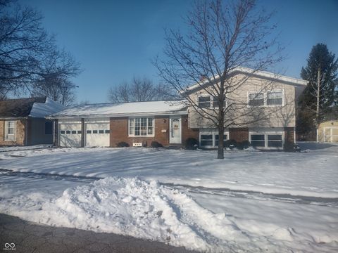Photo of 1313 W Roberts Avenue, Marion, IN 46952 (MLS # 22076510)