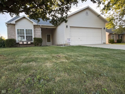 Photo of 1360 Evergreen Drive, Greenfield, IN 46140 (MLS # 22126163)