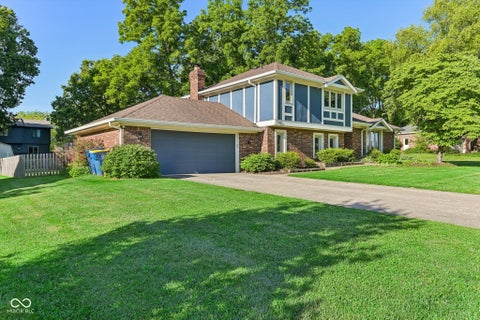 Photo of 348 Haldale Drive, Carmel, IN 46032 (MLS # 22105618)