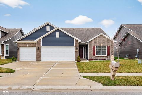 Photo of 7319 Wooden Grange Drive, Indianapolis, IN 46259 (MLS # 22088785)