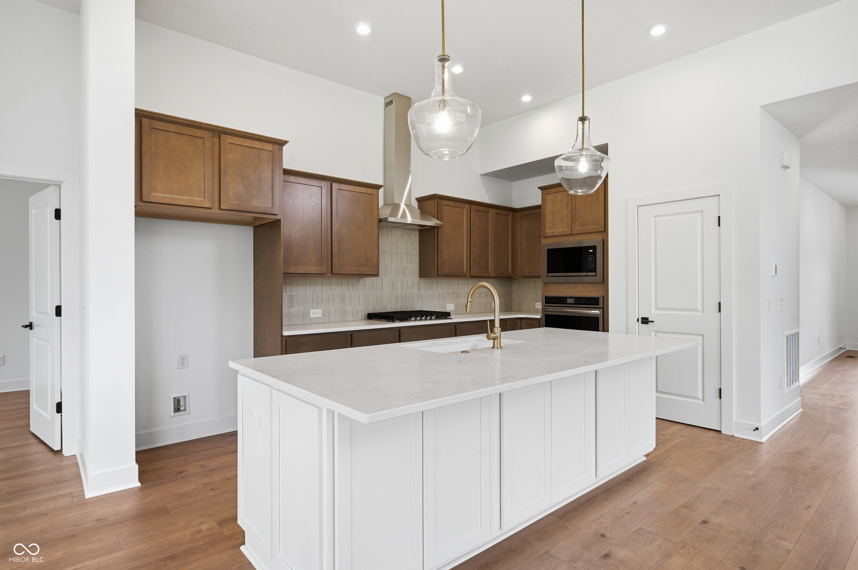 11875 Gray Ghost Way