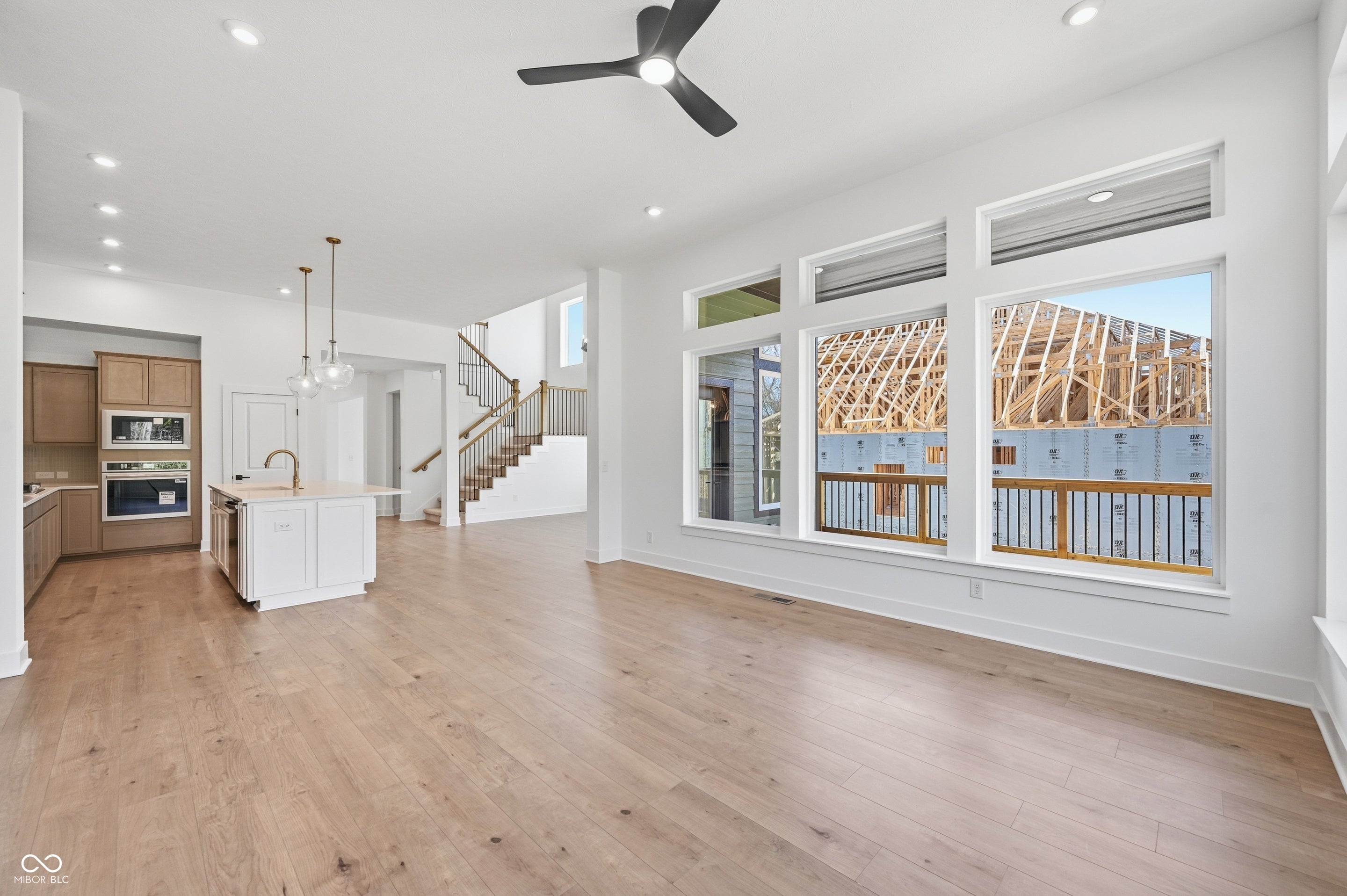 11875 Gray Ghost Way