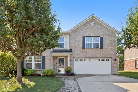 Photo of 5827 W Deerview Bnd, McCordsville, IN 46055 (MLS # 22064416)