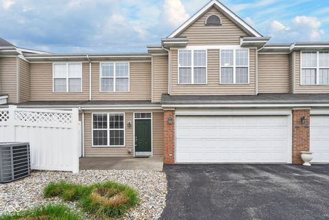 Photo of 2305 Colfax Lane, Indianapolis, IN 46260 (MLS # 22094451)