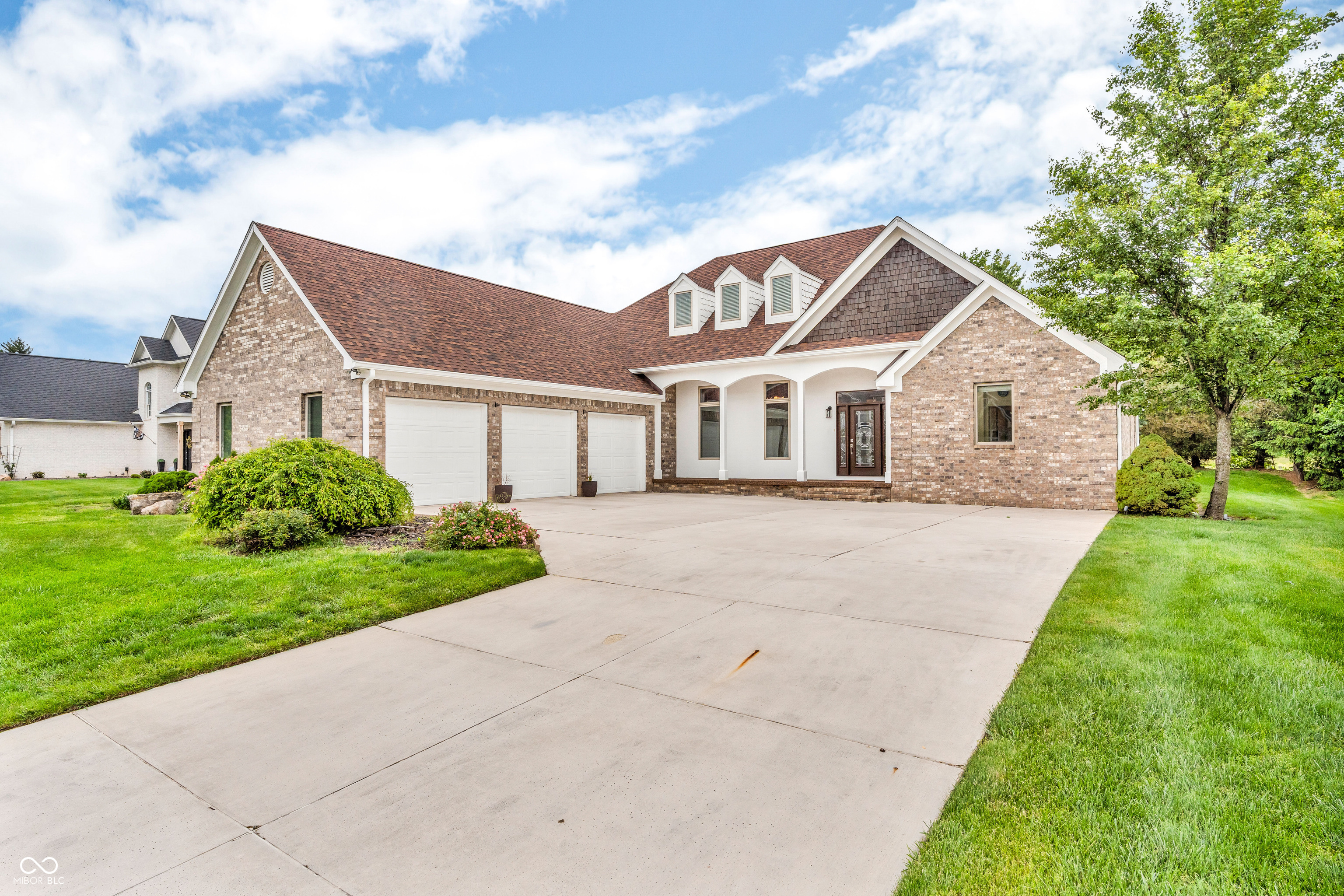 720 Willow Pointe North Drive