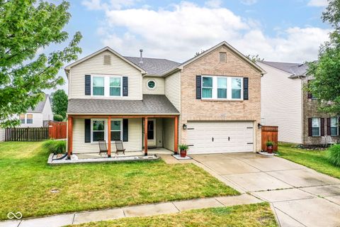 Photo of 10255 Lothbury Circle, Fishers, IN 46037 (MLS # 22095614)