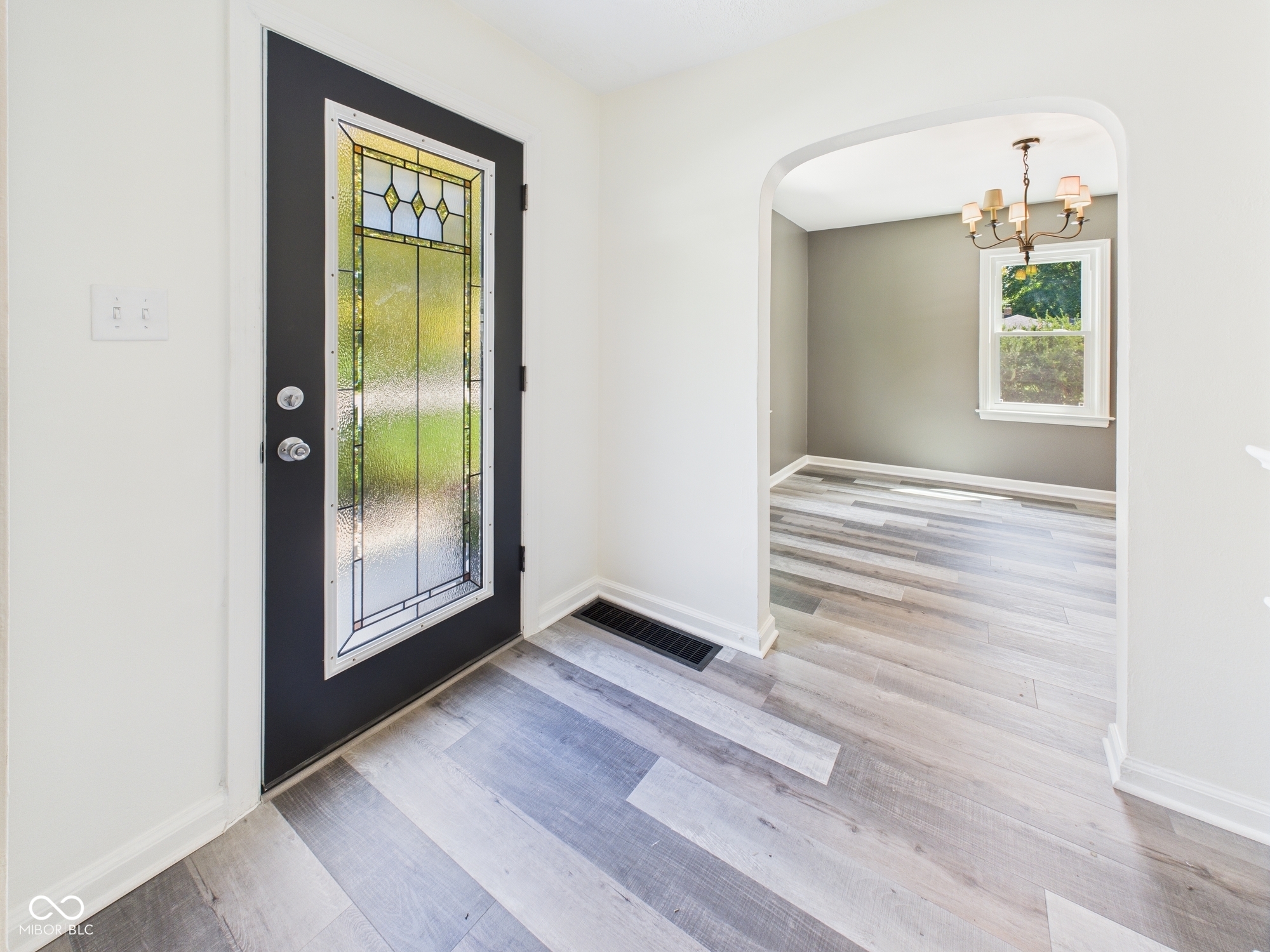 5 Willow Road