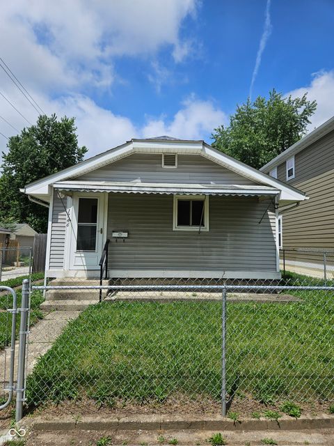 Photo of 1746 Thaddeus Street, Indianapolis, IN 46203 (MLS # 22107231)