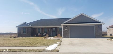 Photo of 1716 Bell Ford Drive W, Seymour, IN 47274 (MLS # 22084280)