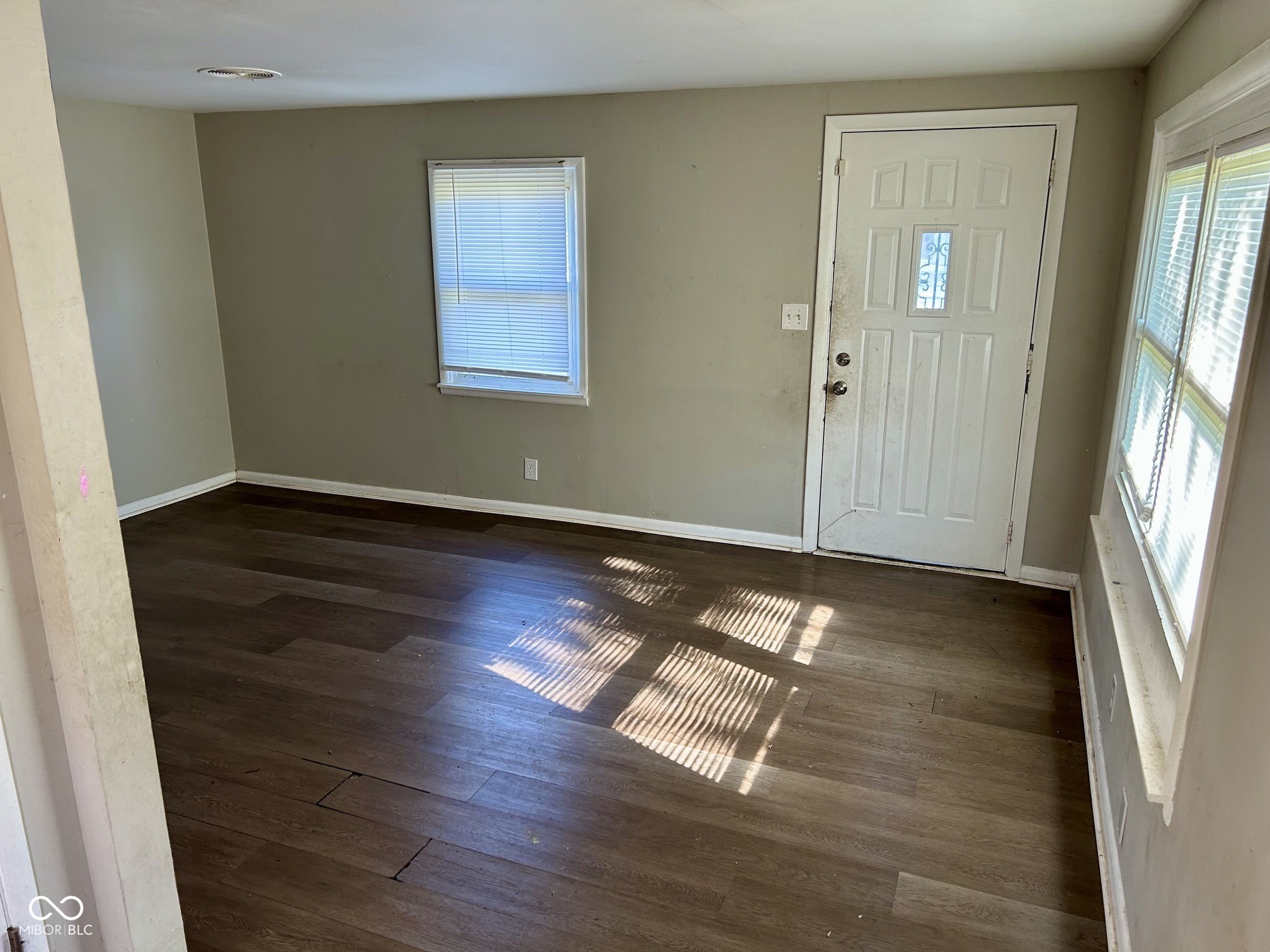 3904 N Graham Avenue