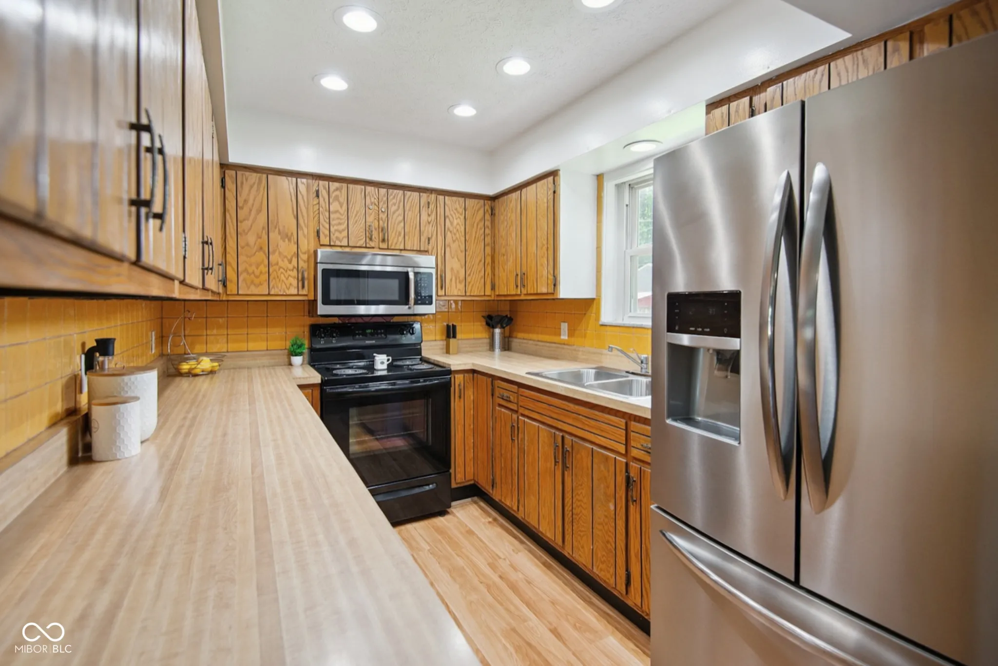 Franklin, Indiana 46131, United States, 3 Bedrooms Bedrooms, ,2 BathroomsBathrooms,Residential,Pending,172514