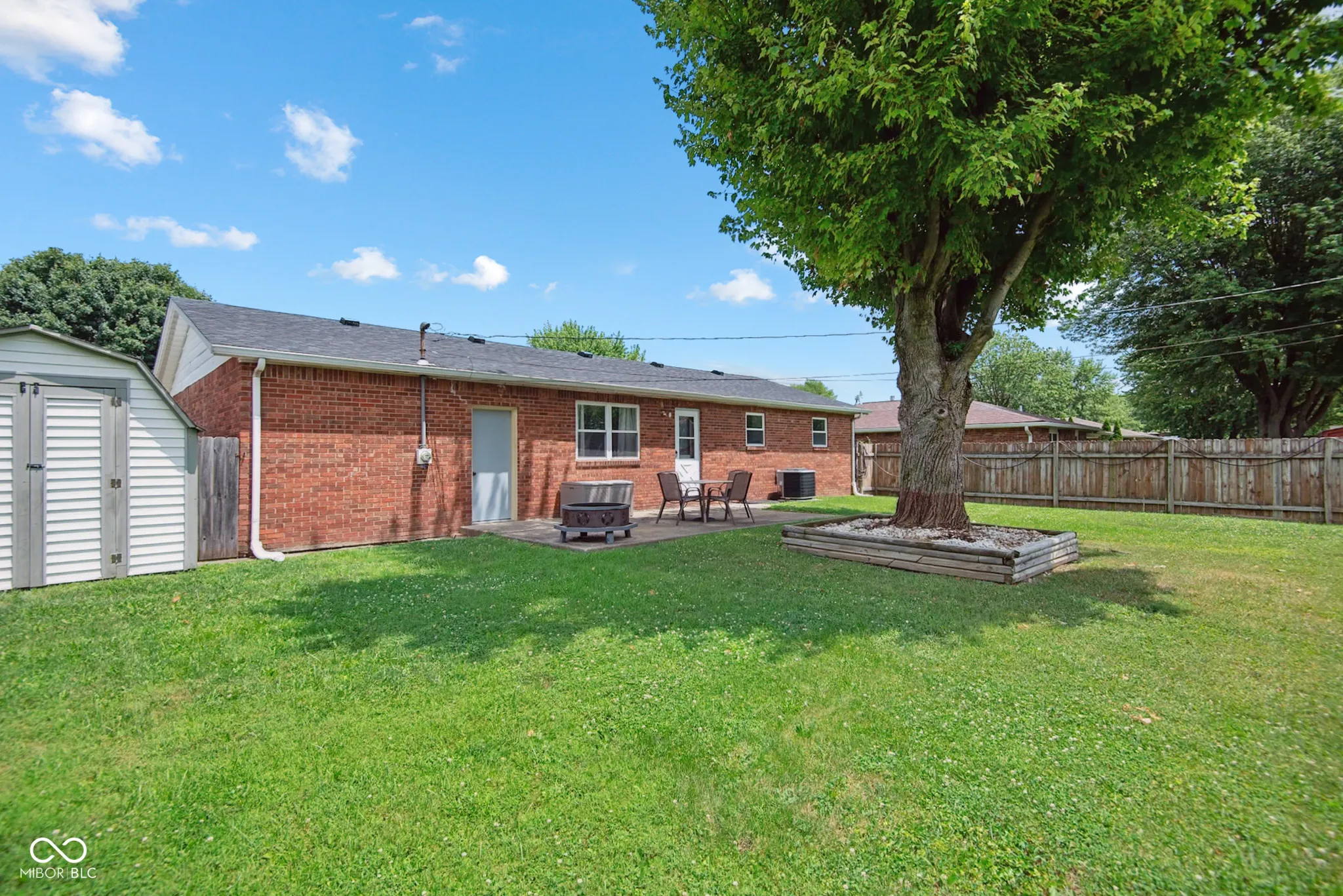 Franklin, Indiana 46131, United States, 3 Bedrooms Bedrooms, ,2 BathroomsBathrooms,Residential,Pending,172514