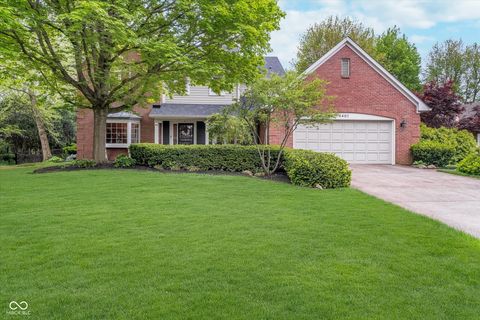 4401 W Hunters Ridge Lane W Greenwood IN 46143