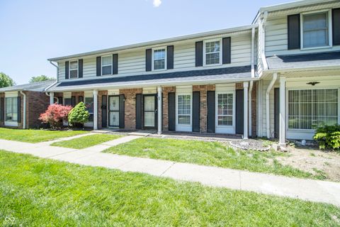 Photo of 720 Southfield Court, Indianapolis, IN 46227 (MLS # 22100695)