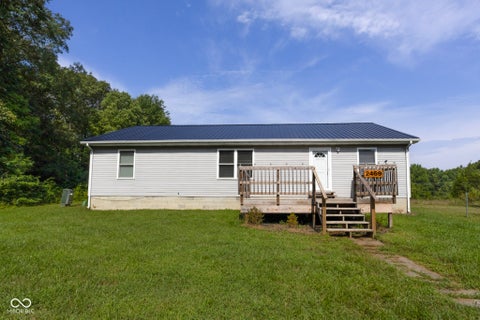 Photo of 2469 Country Manor Street, North Vernon, IN 47265 (MLS # 22118558)