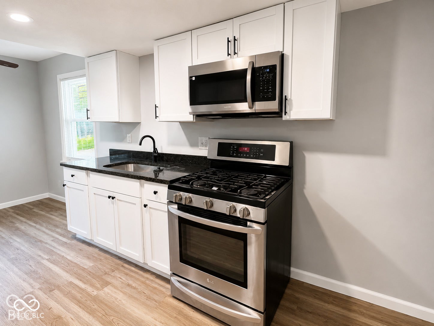 8413 E 34th