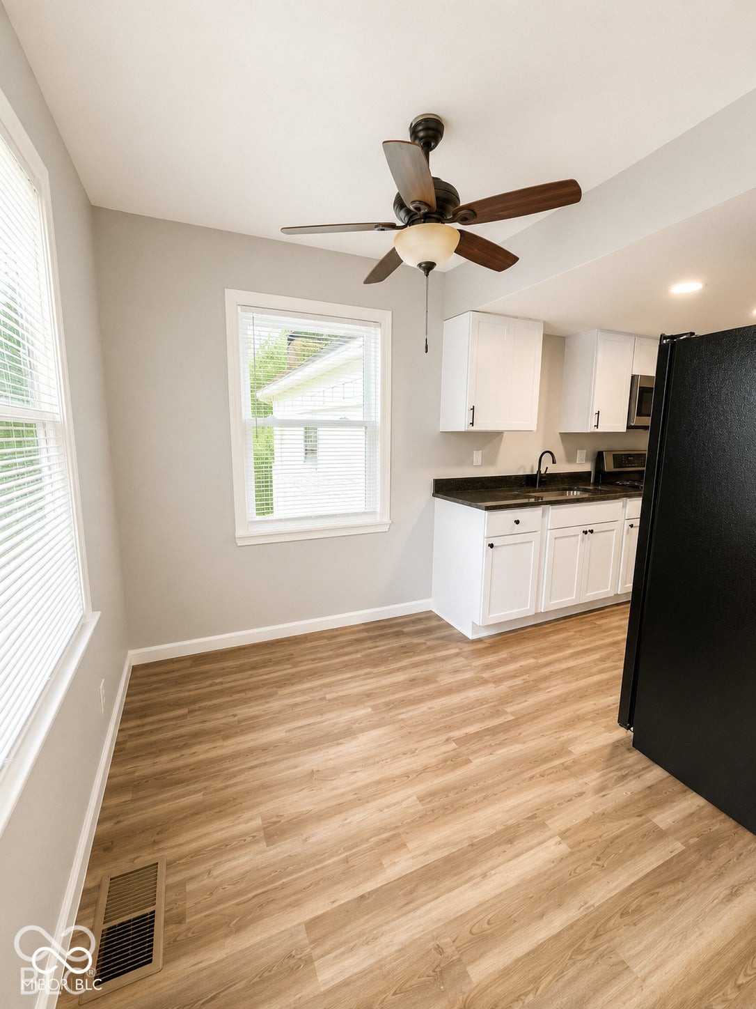 8413 E 34th