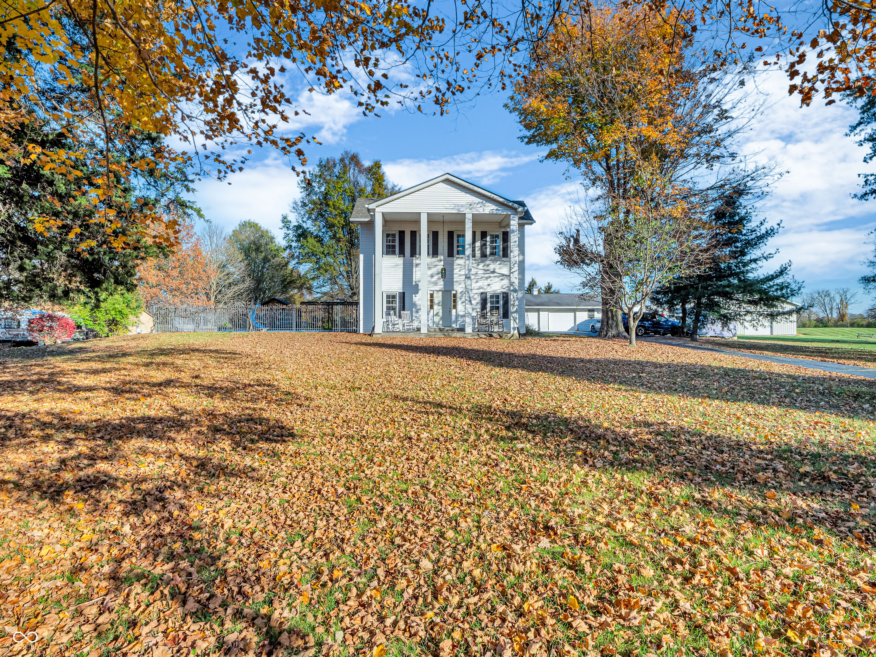 Indianapolis, Indiana 46259, United States, 4 Bedrooms Bedrooms, ,3 BathroomsBathrooms,Residential,Pending,33868