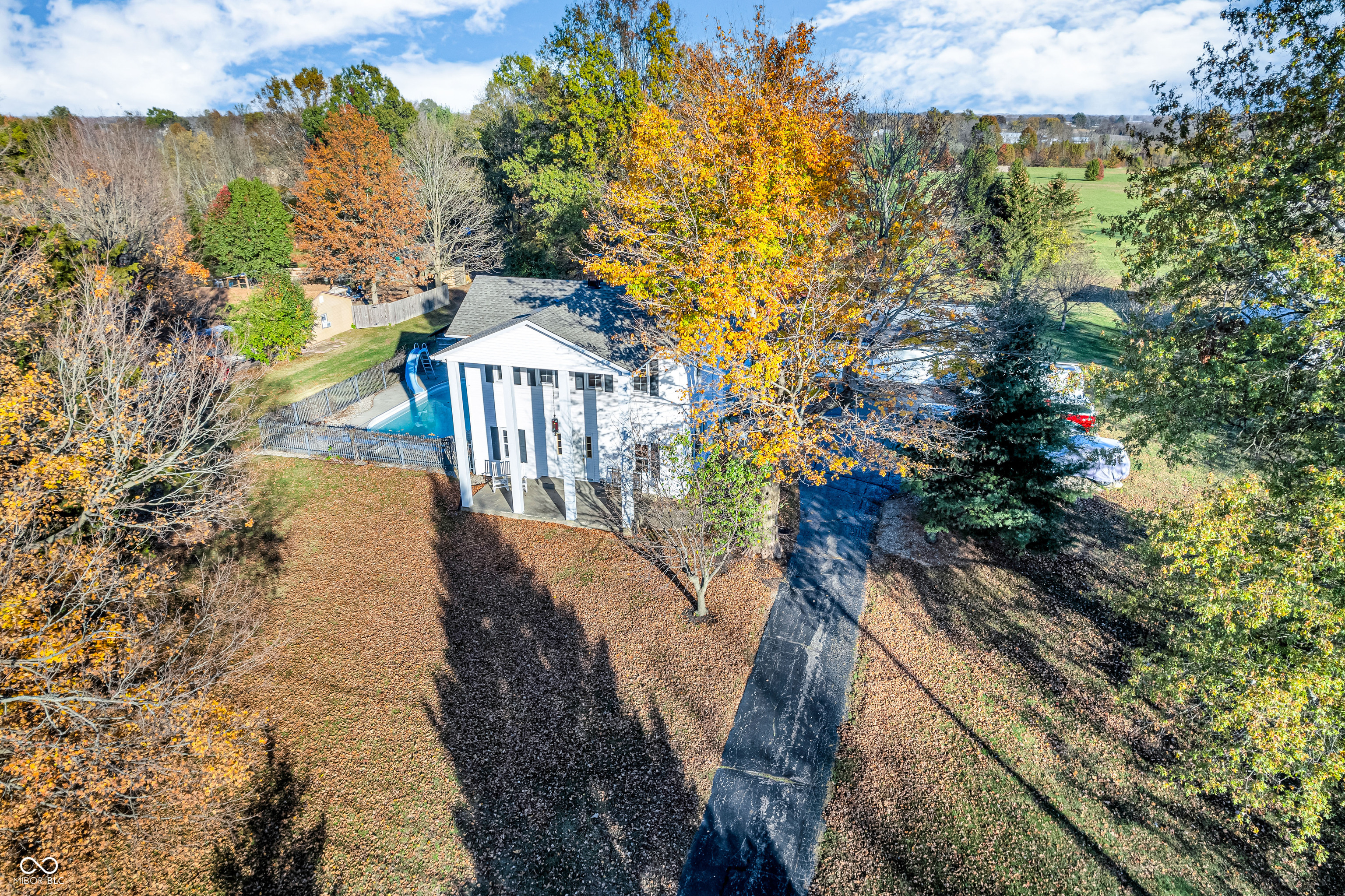 Indianapolis, Indiana 46259, United States, 4 Bedrooms Bedrooms, ,3 BathroomsBathrooms,Residential,Pending,33868