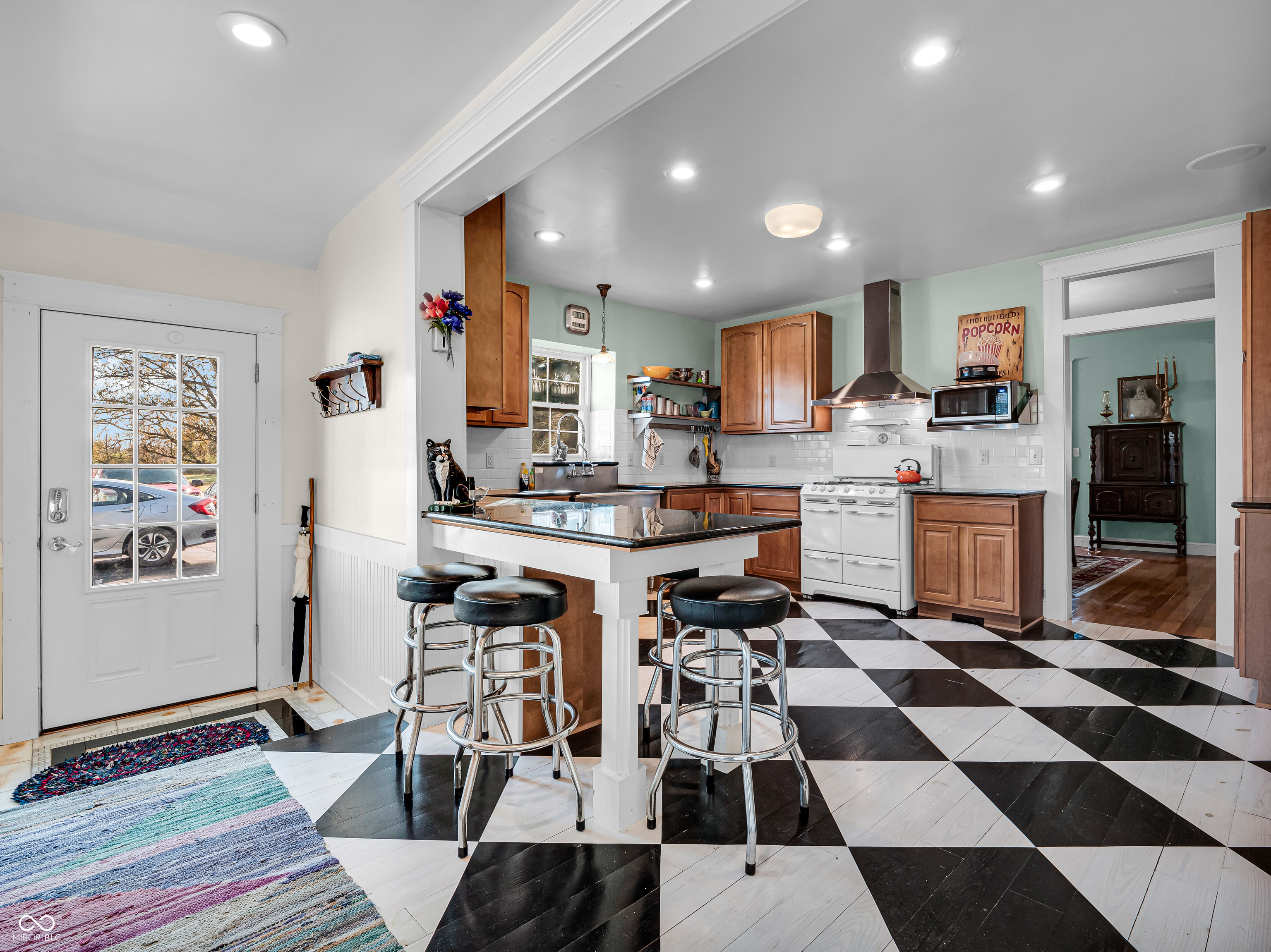 Indianapolis, Indiana 46259, United States, 4 Bedrooms Bedrooms, ,3 BathroomsBathrooms,Residential,Pending,33868