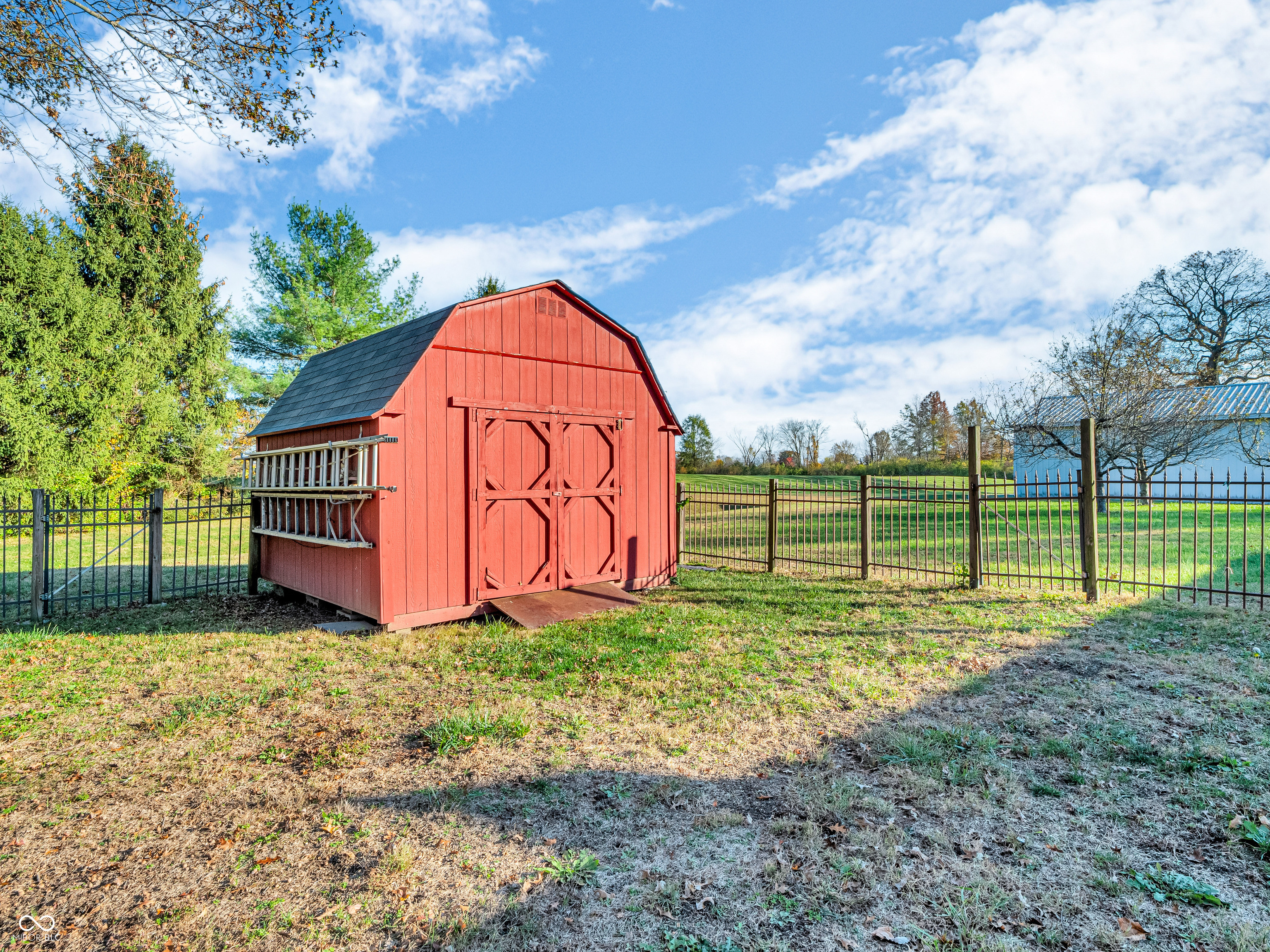 Indianapolis, Indiana 46259, United States, 4 Bedrooms Bedrooms, ,3 BathroomsBathrooms,Residential,Pending,33868