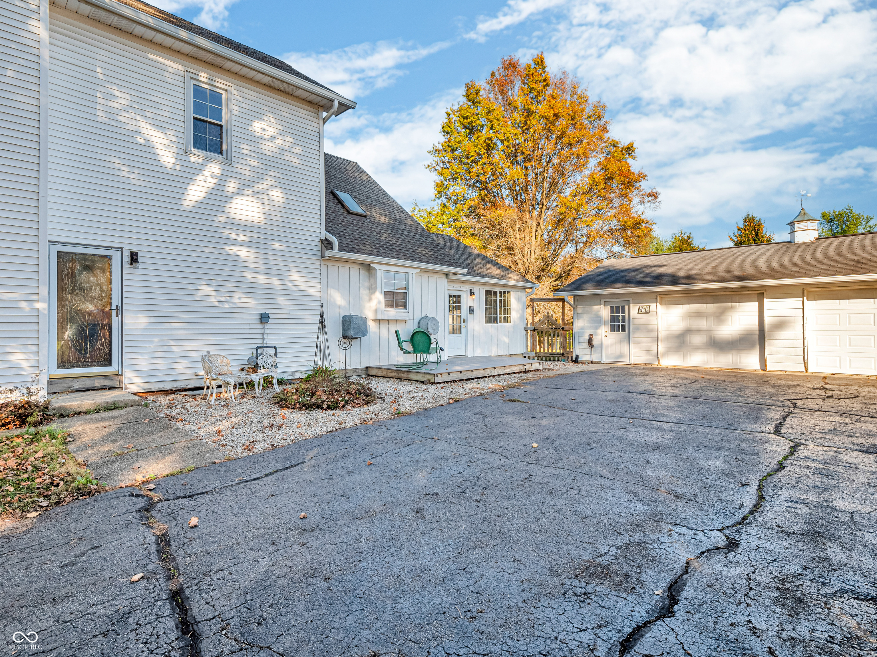 Indianapolis, Indiana 46259, United States, 4 Bedrooms Bedrooms, ,3 BathroomsBathrooms,Residential,Pending,33868