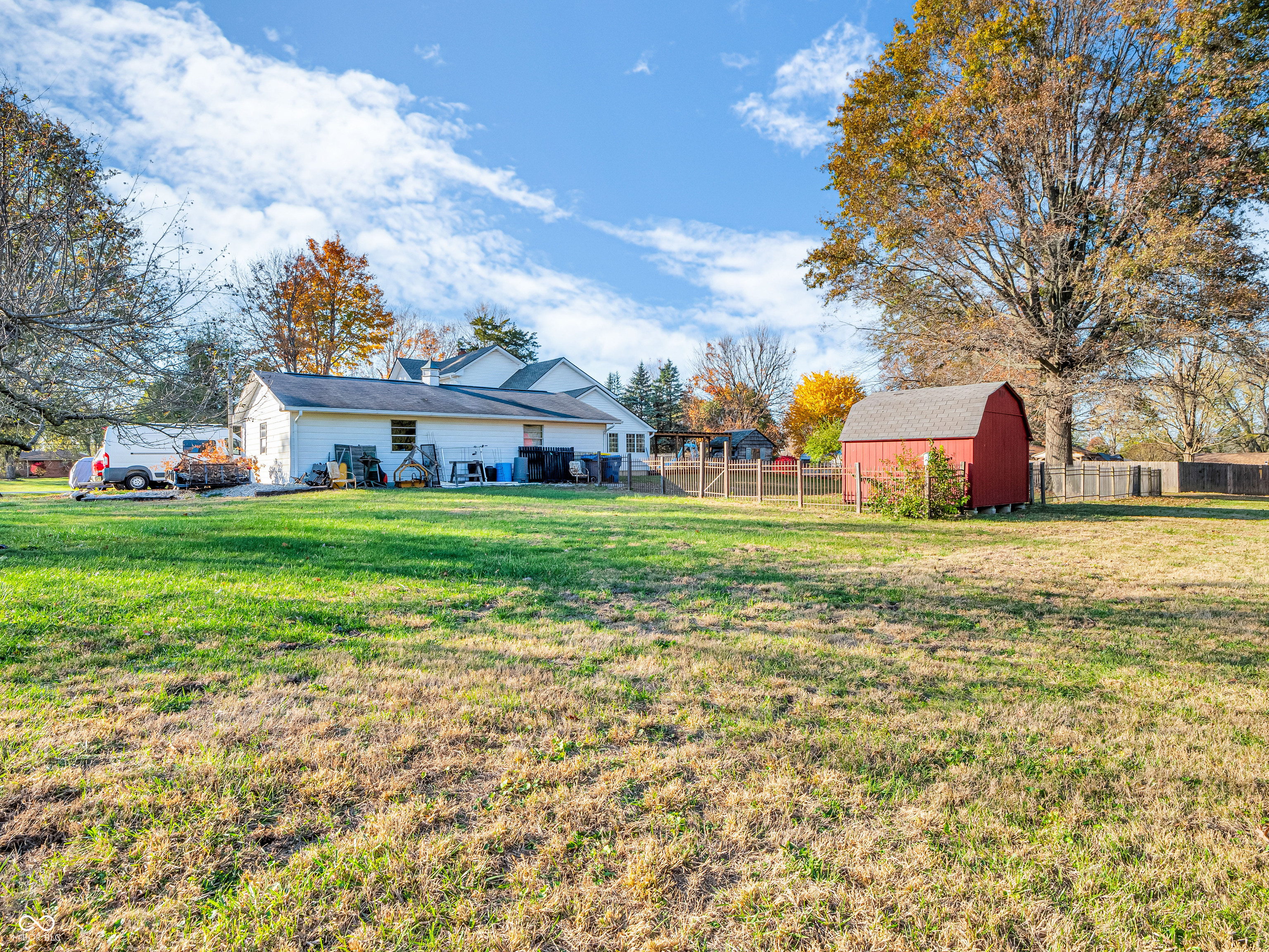 Indianapolis, Indiana 46259, United States, 4 Bedrooms Bedrooms, ,3 BathroomsBathrooms,Residential,Pending,33868