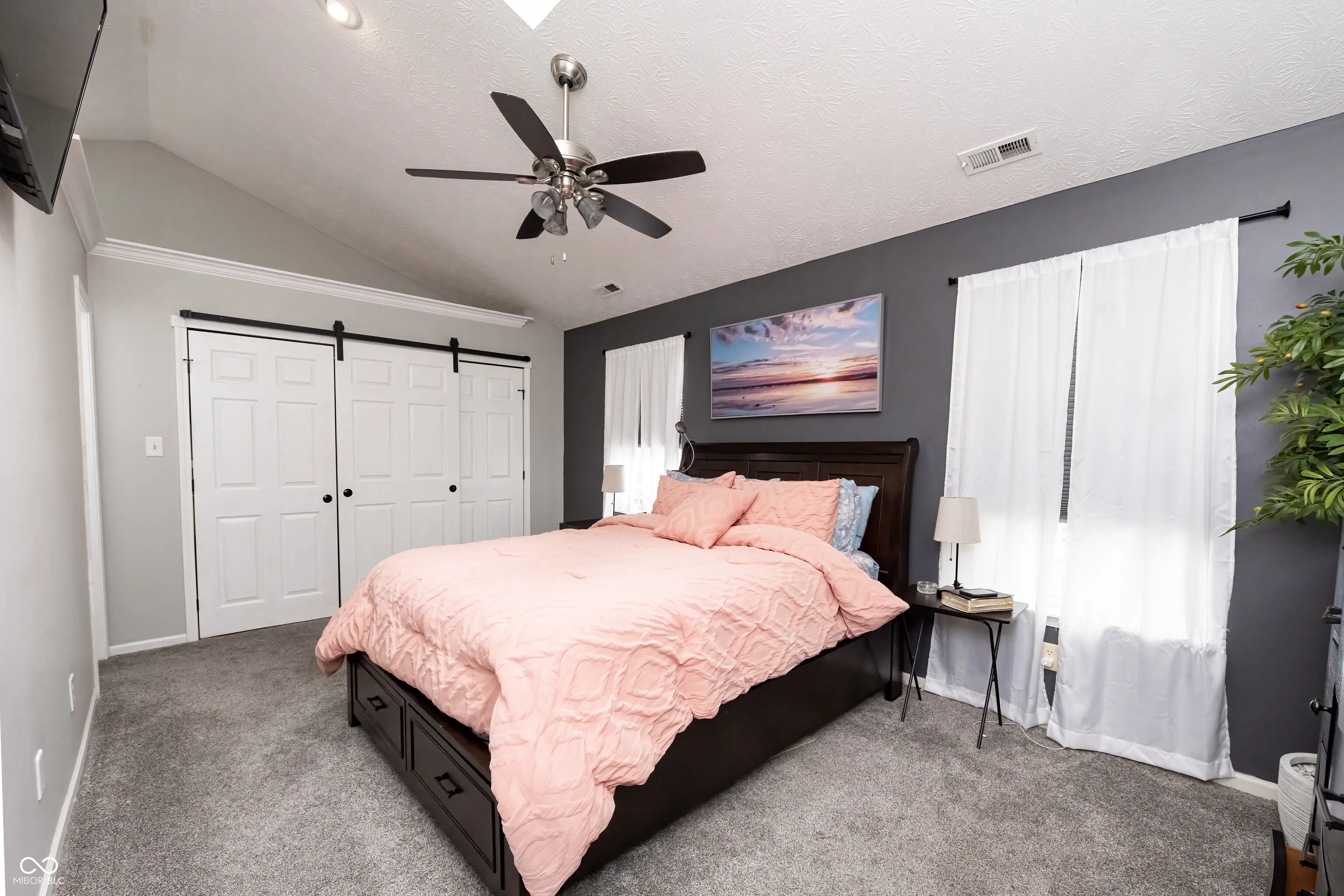 Greenwood, Indiana 46142, United States, 3 Bedrooms Bedrooms, ,3 BathroomsBathrooms,Residential,Pending,23785