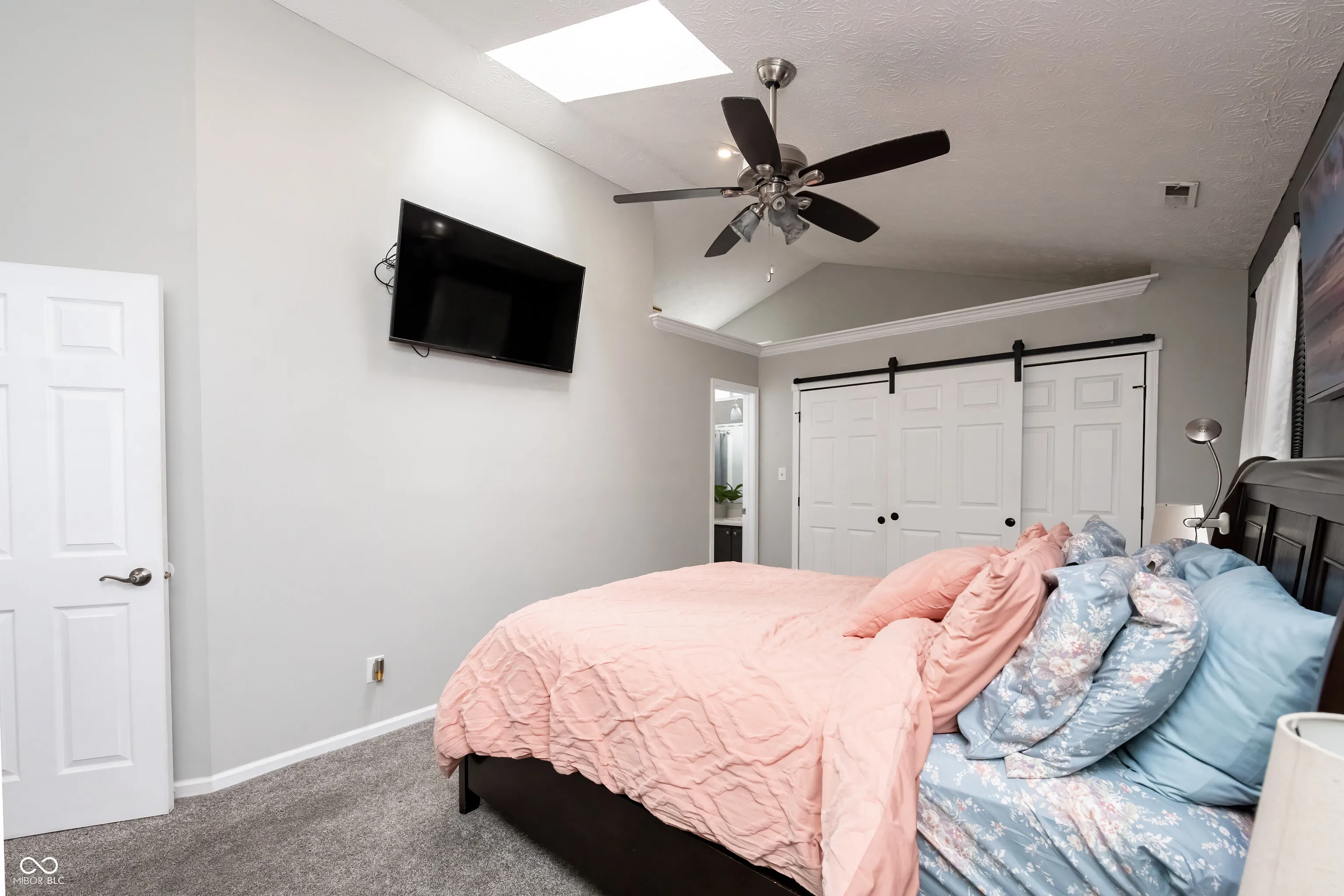 Greenwood, Indiana 46142, United States, 3 Bedrooms Bedrooms, ,3 BathroomsBathrooms,Residential,Pending,23785